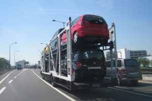 Jasa Kirim Mobil Surabaya Ambon