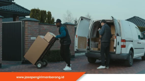 Biar Nggak Salah Pilih! Ini Jenis Mobil Ekspedisi Sesuai Kebutuhanmu